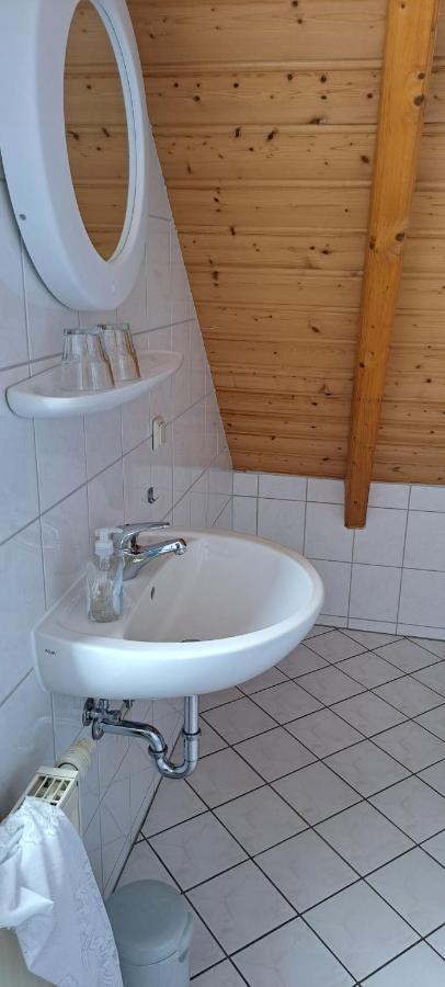 B&B Talstation Ferienwohnung Fuer 2 Personen Horselberg-Hainich Esterno foto